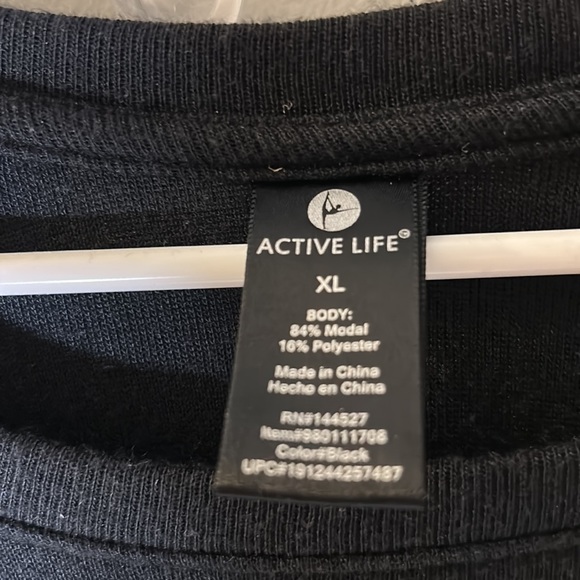 Active Life sweater size xl long sleeves black layered hem - Picture 2 of 8